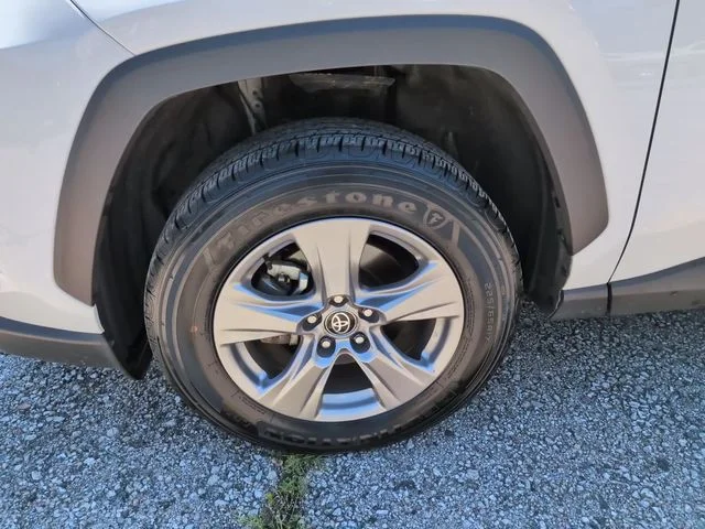 Used 2025 White Toyota XLE image 8