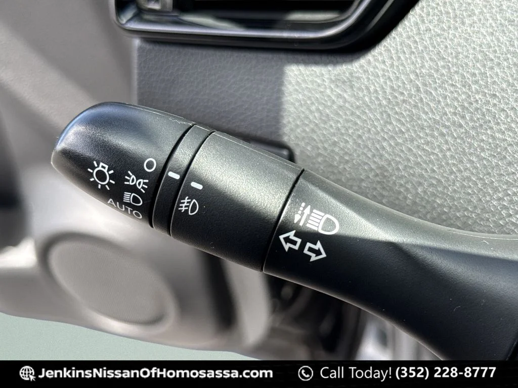 Used 2022 Black Nissan SV image 39