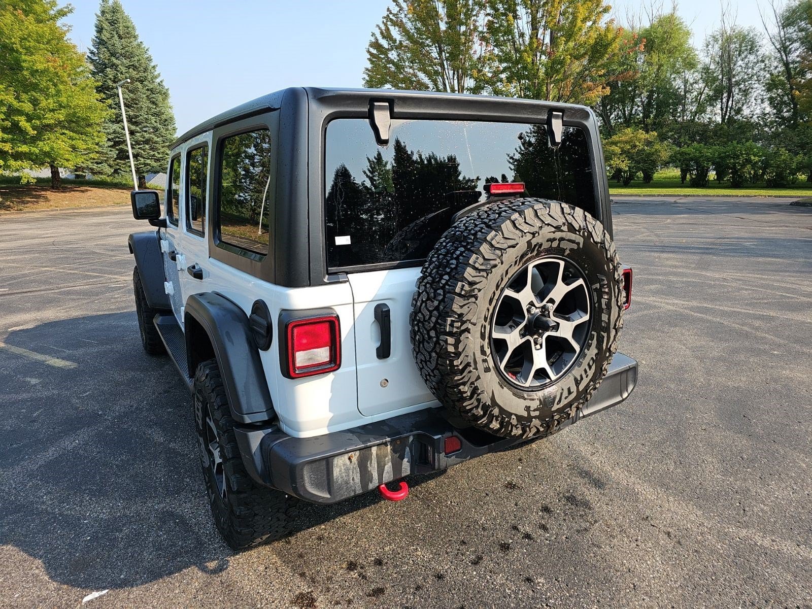 Used 2020 Bright White Clearcoat Jeep Rubicon image 3