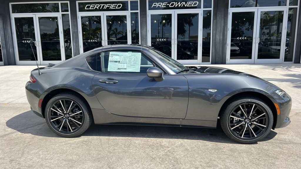 2025 Mazda MX-5 Miata RF Grand Touring - Photo 6