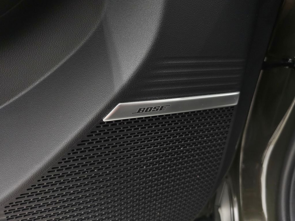 2026 Hyundai Santa Fe Limited - Photo 16