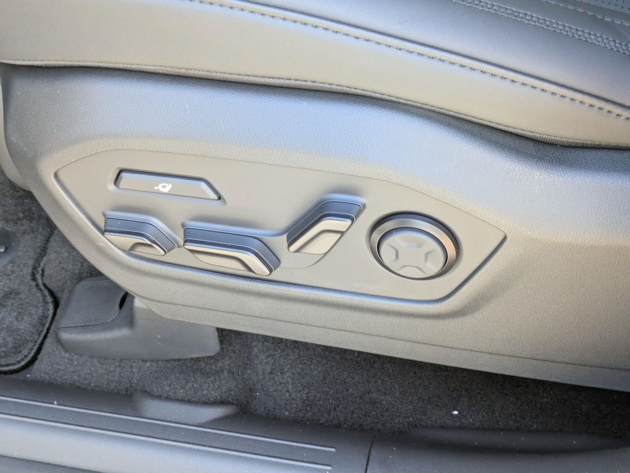 2026 Hyundai Santa Fe Calligraphy - Photo 20
