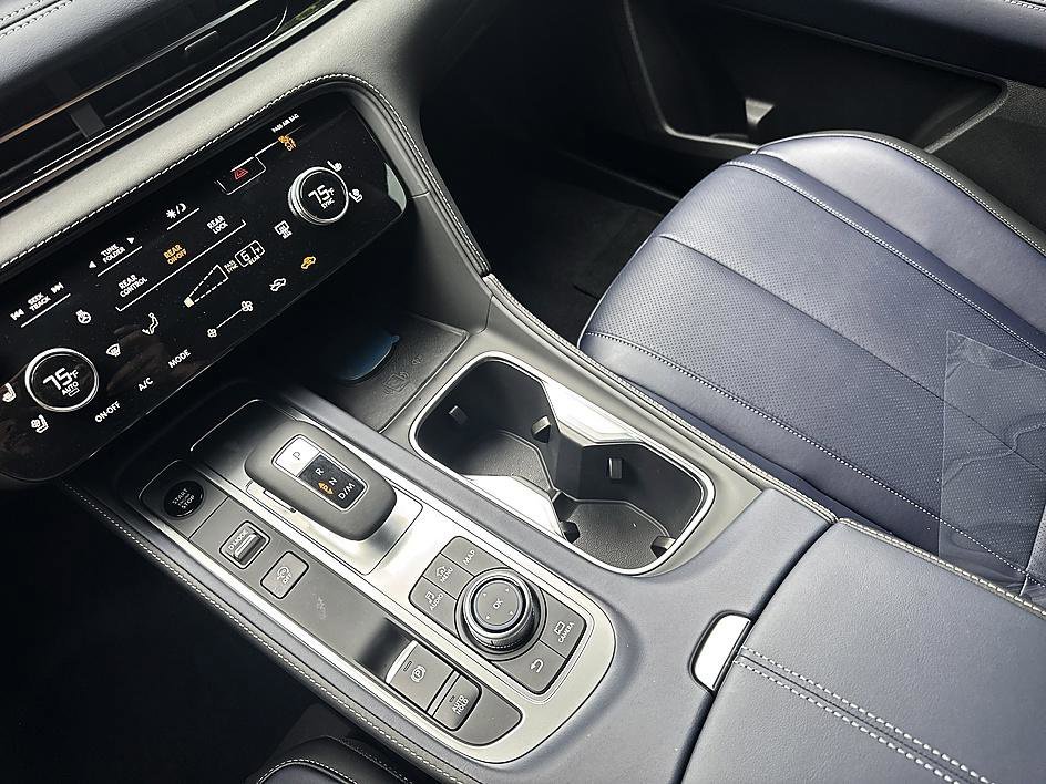 New 2027 Mineral Black INFINITI SPORT image 18