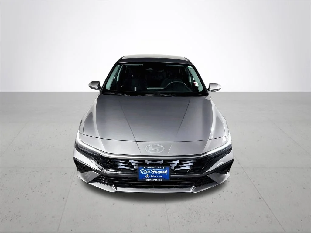 Used 2025 Fluid Metal Hyundai Blue image 3