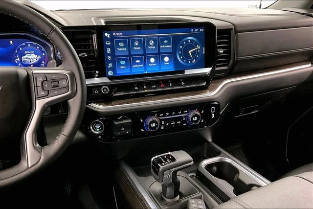 Used 2025 Black Chevrolet RST image 7