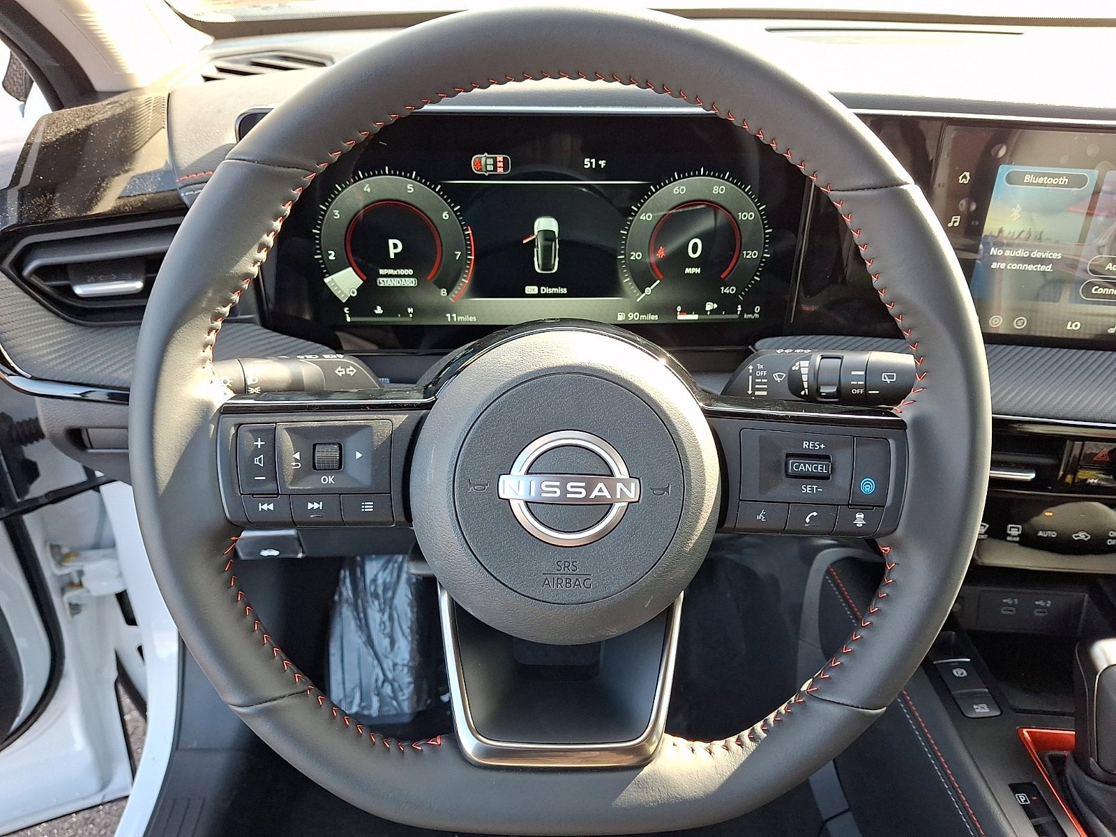 New 2026 Aspen White TriCoat / Super Black Two-tone Nissan SR image 9