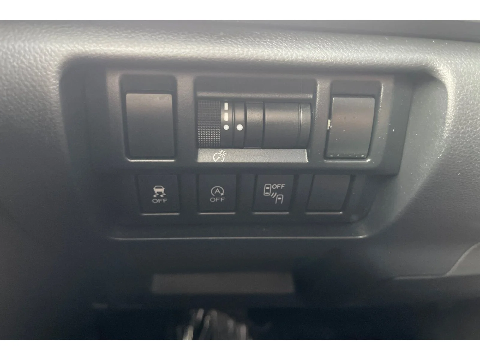 Used 2021 CRYSTAL WHITE PEA Subaru Sport image 39