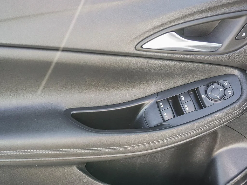 Used 2023 White Buick Select image 18