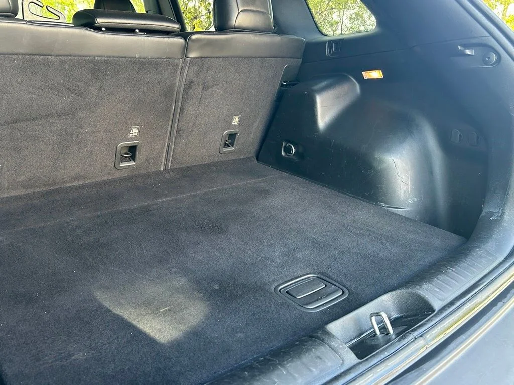Used 2019 Gray Jeep Limited image 36
