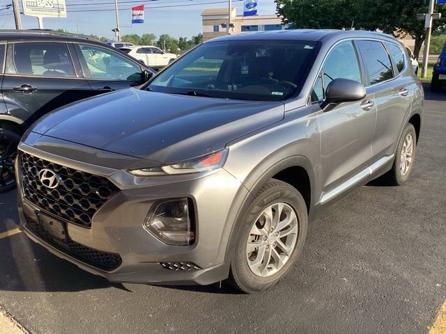 Used 2019 Gray Hyundai SE image 2