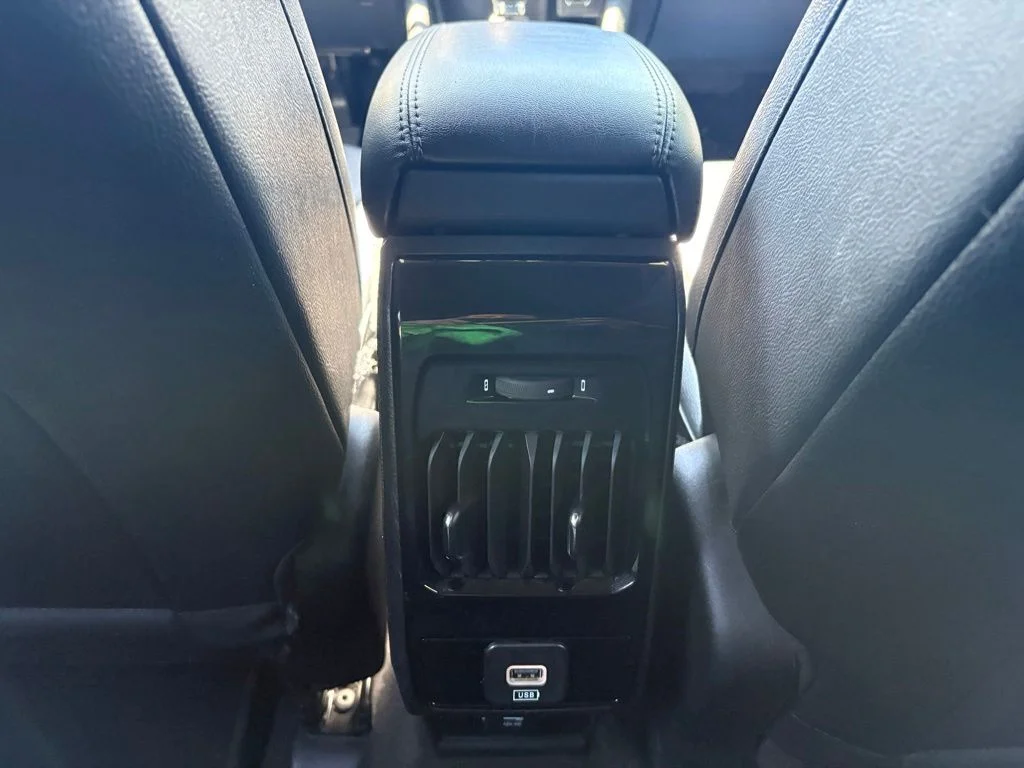 Used 2025 White Jeep Limited image 15