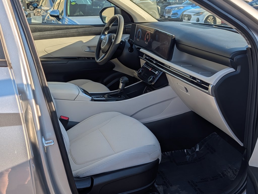 Certified Used 2025 Silver Hyundai SEL image 9