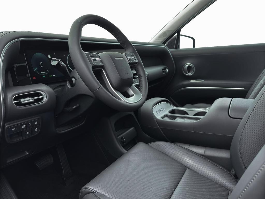 New 2026 Creamy White Pearl Hyundai SEL 7P image 14