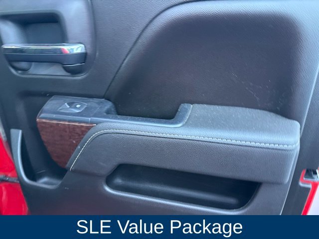 Used 2017 Red GMC SLE image 9
