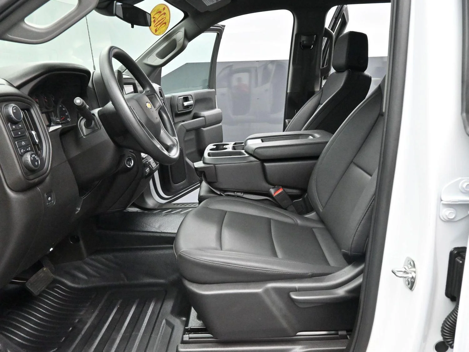 Used 2025 Summit White Chevrolet WT image 12