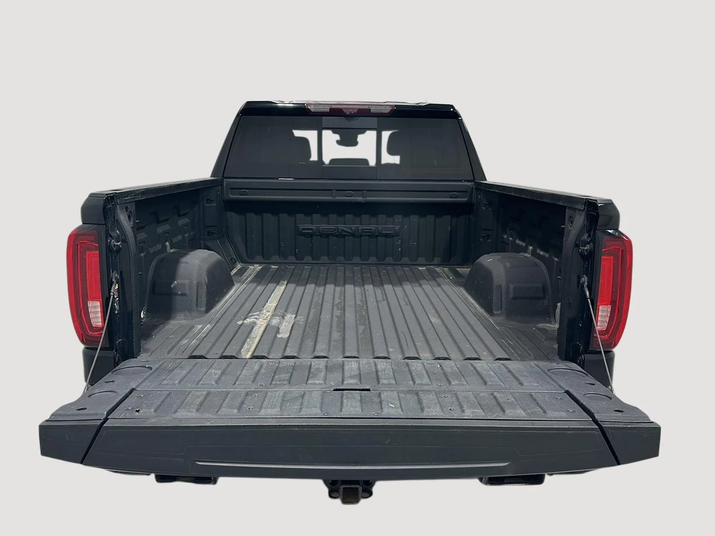 Used 2022 Onyx Black GMC Denali image 25