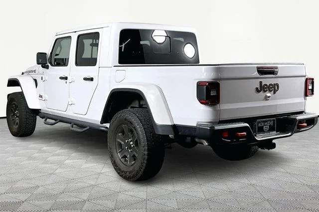 Used 2021 White Jeep Mojave image 4