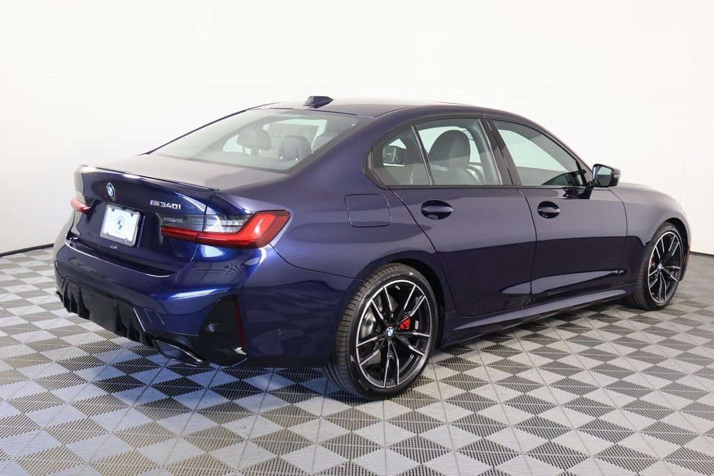 New 2026 Tanzanite Blue II Metallic BMW M340i image 2