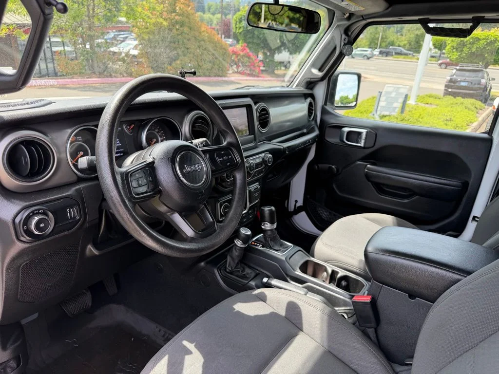 Used 2023 White/off-white Jeep Willys image 16
