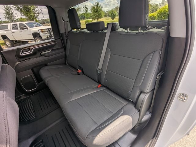 Used 2025 White Chevrolet LT image 11