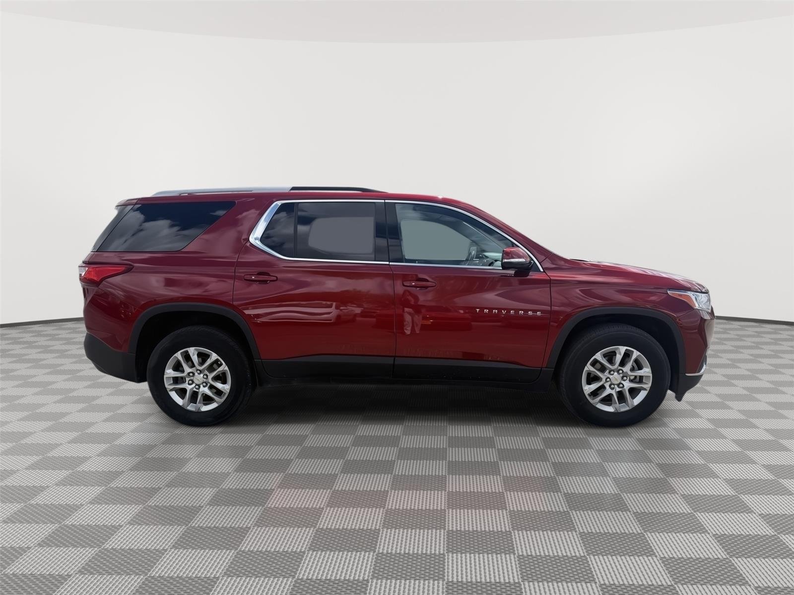 Used 2018 CAJUN RED TINTCOAT Chevrolet LT Cloth image 8