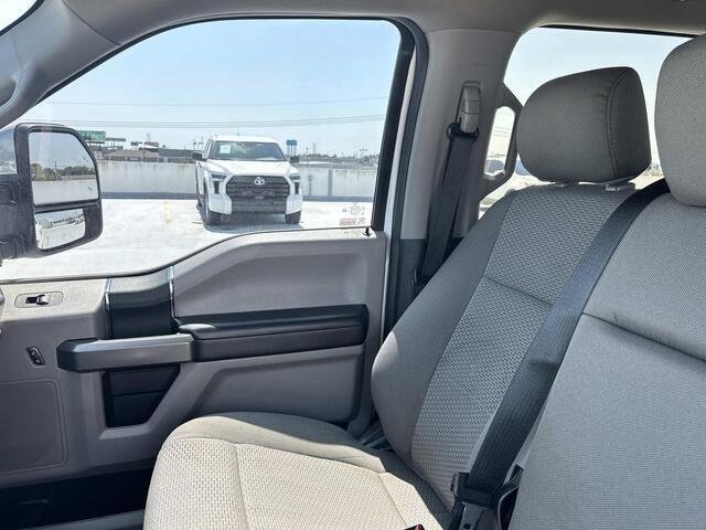 Used 2021 Oxford White Ford XLT image 15