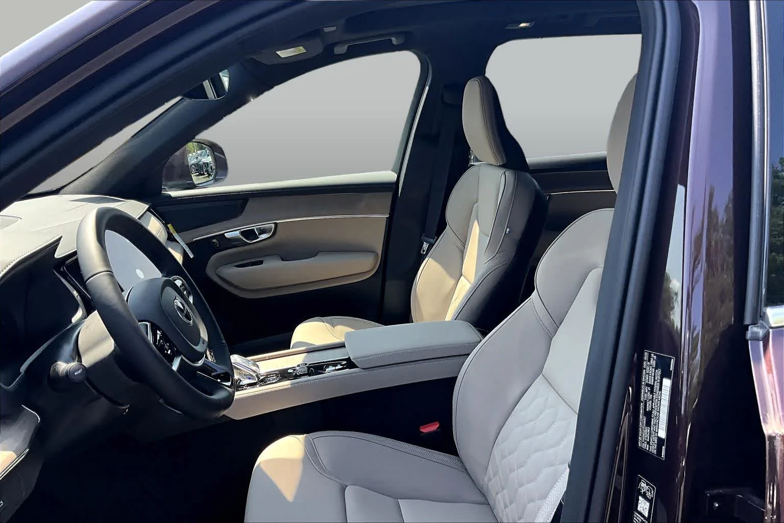 2026 Volvo XC90 Plus - Photo 13