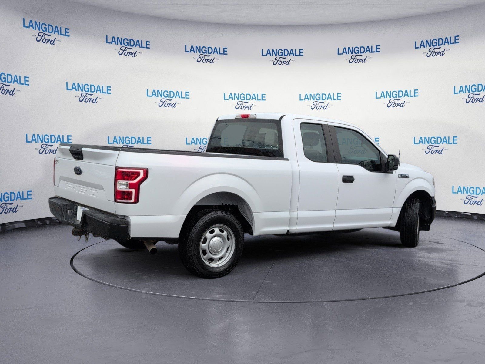 Used 2019 Oxford White Ford XL image 4