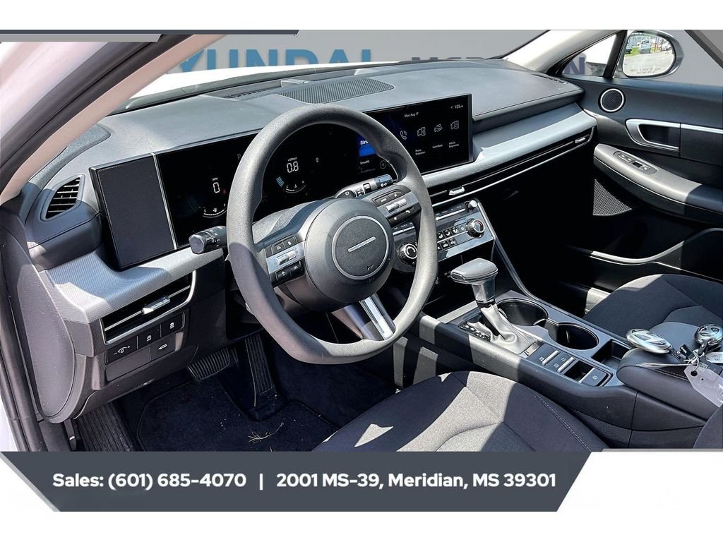 2025 Hyundai Sonata SE - Photo 12