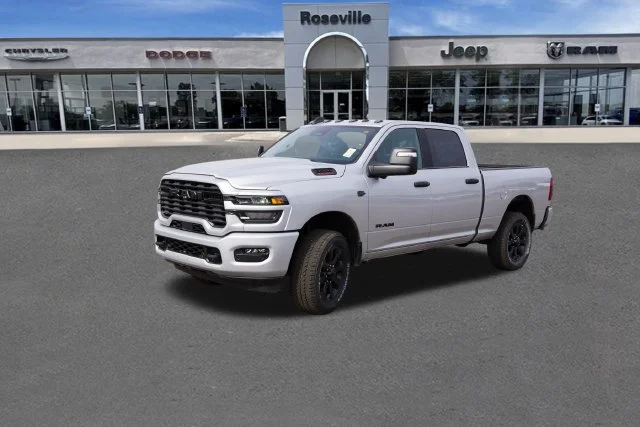 New 2027 Silver-Zynith Exterior Paint RAM Big Horn image 7