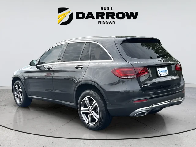 Used 2022 Gray Mercedes-Benz GLC 300 image 4