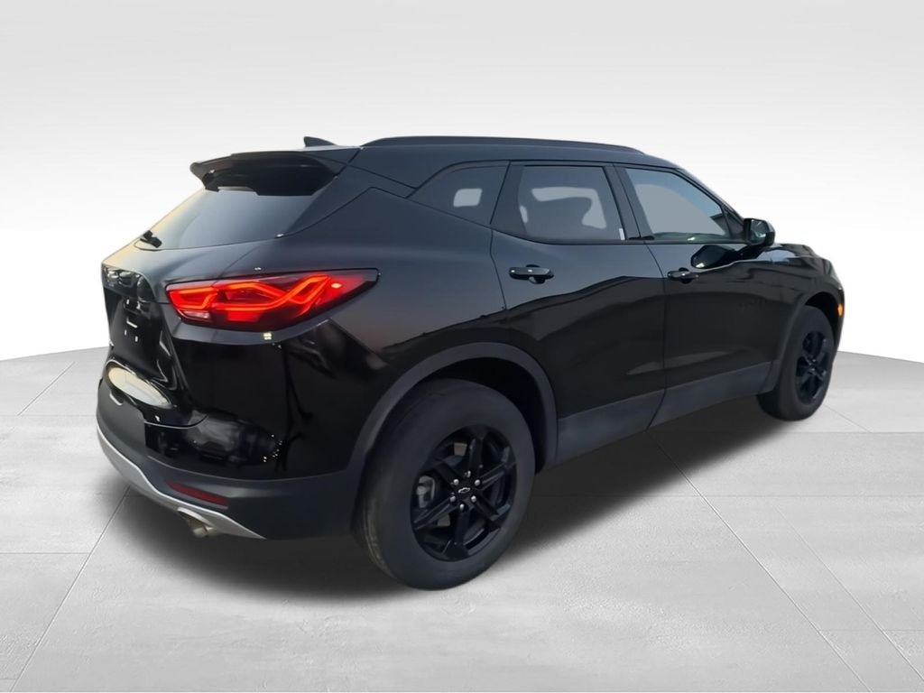 Used 2023 Black Chevrolet LT image 8