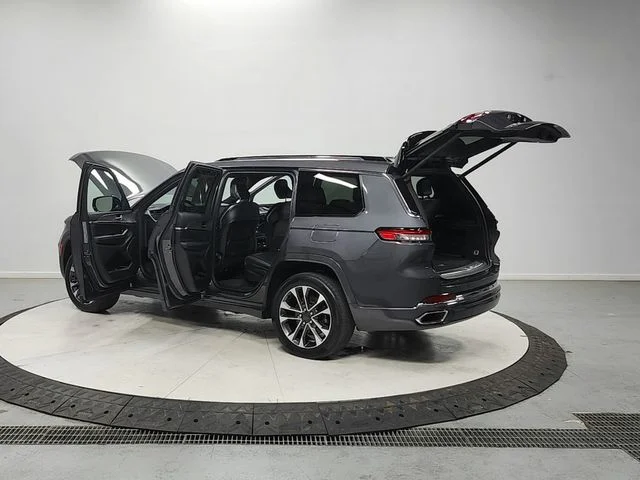 Used 2023 Gray Jeep Overland image 13