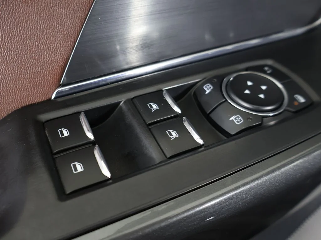 Used 2023 Agate Black Metallic Ford Lariat image 42