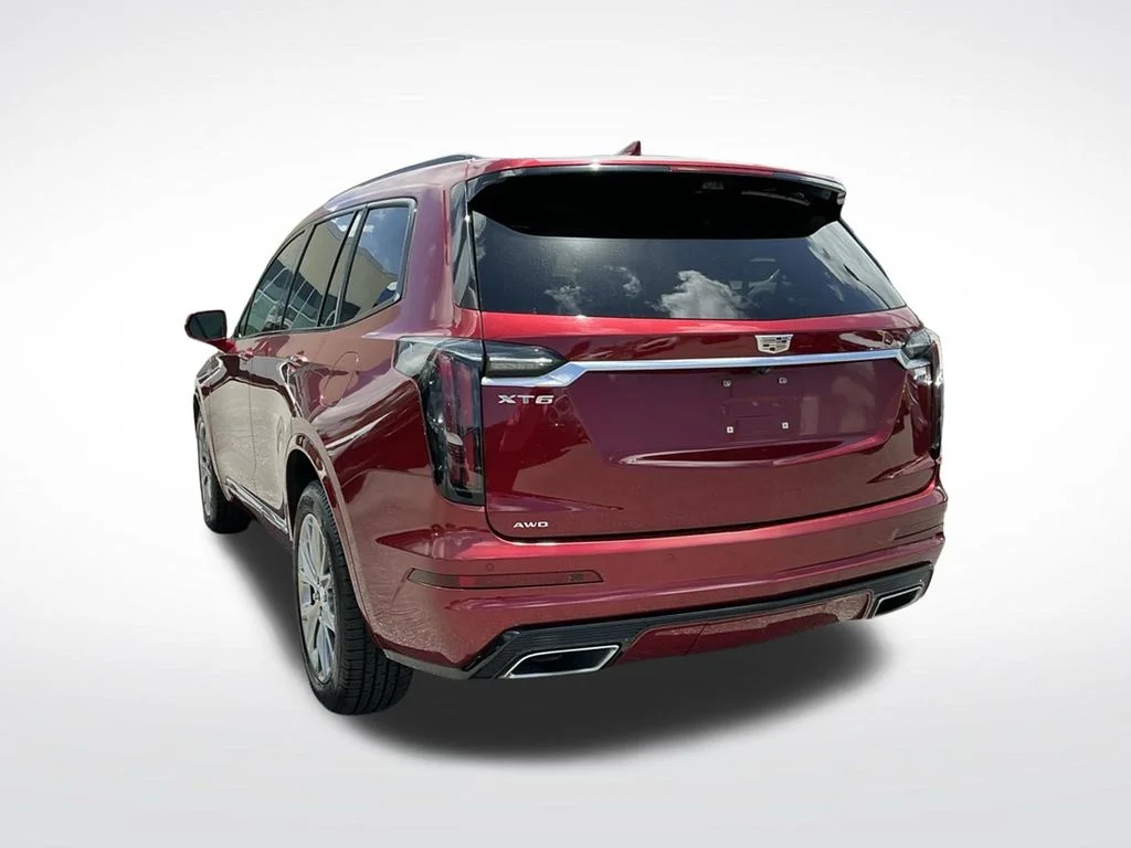 Used 2020 Red Cadillac Sport image 11