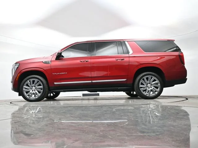 Used 2025 Volcanic Red Tintcoat GMC Elevation image 32