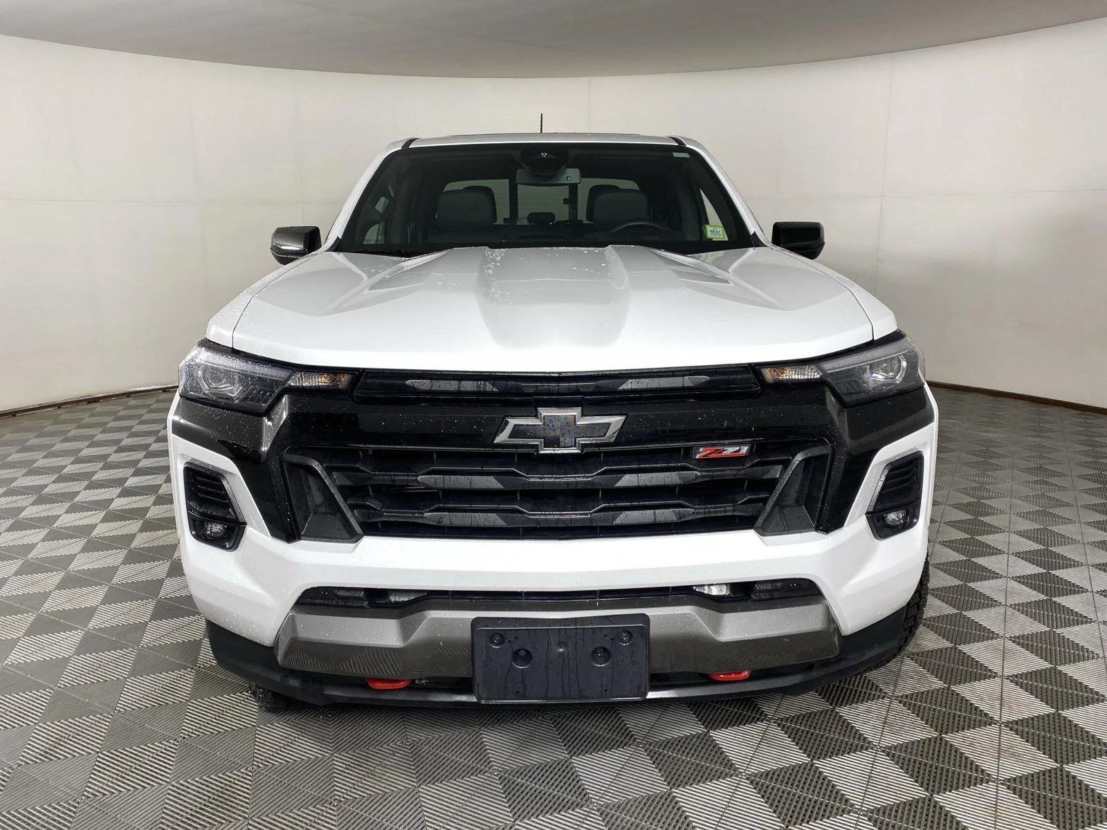 Used 2026 Summit White Chevrolet Z71 image 2