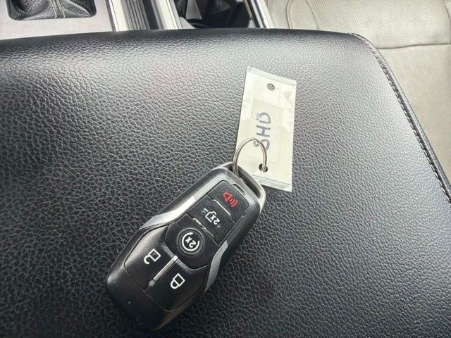 Used 2015 Ingot Silver Metallic Ford Lariat image 32