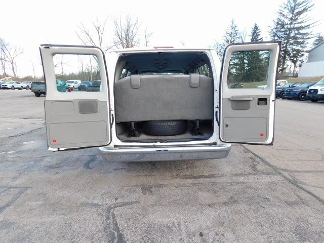 Used 2012 Oxford White Ford XLT image 22