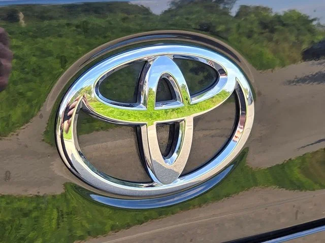 Used 2022 Black Toyota LE image 16