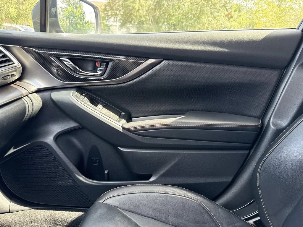Used 2019 Gray Subaru 2.0i Limited image 29