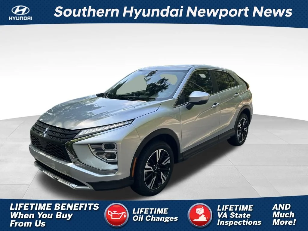 Used 2024 Silver Mitsubishi  image 1