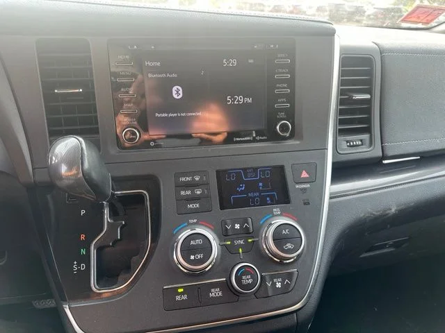 Used 2019 White Toyota SE image 13