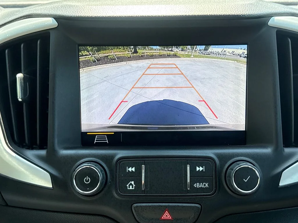 Used 2019 Quartz Metallic GMC SLT image 18