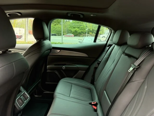 Used 2024 Bianco Astro Metallic Maserati GT AWD image 16
