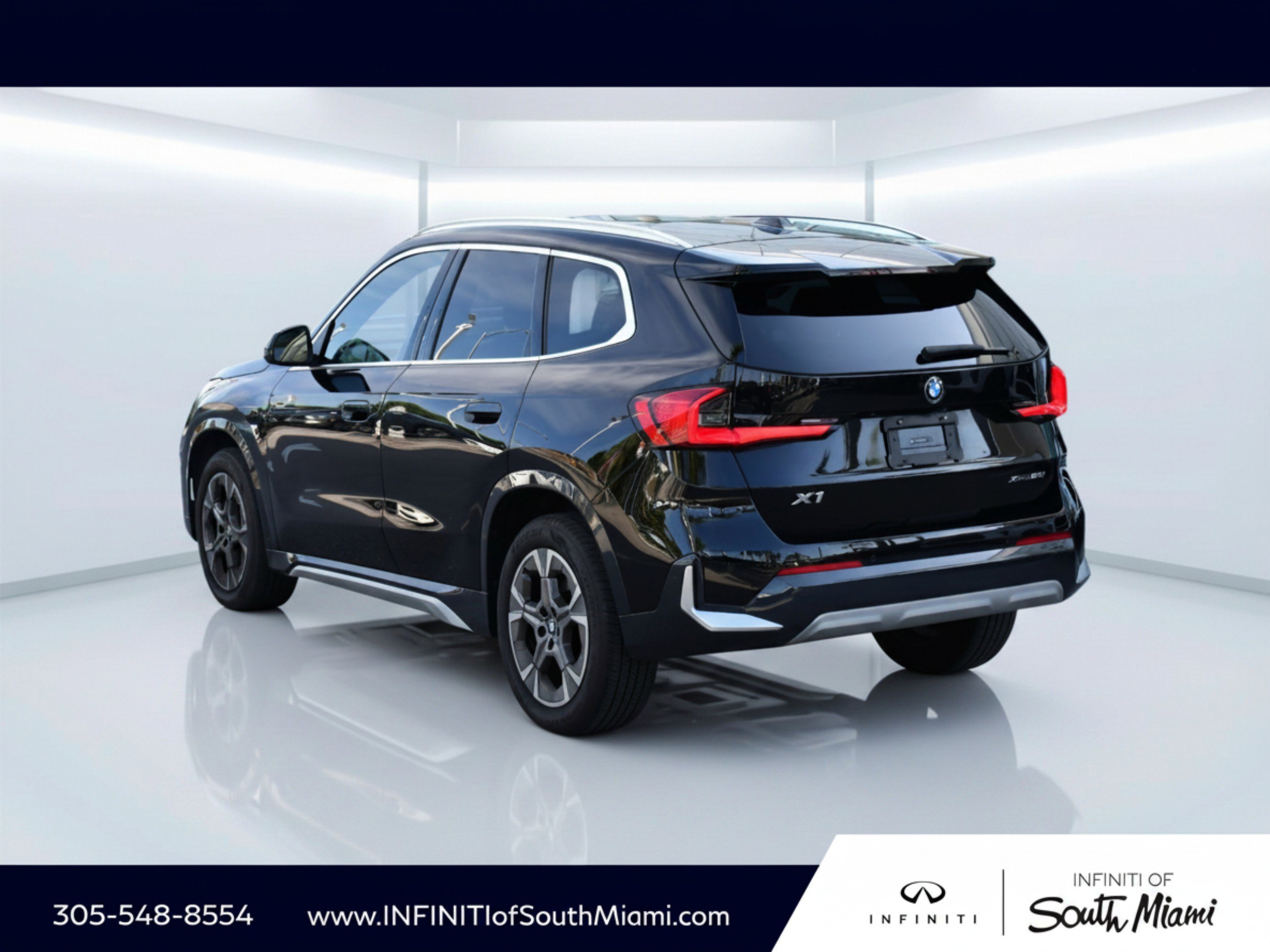 Used 2025 Black Sapphire Metallic BMW xDrive28i image 6