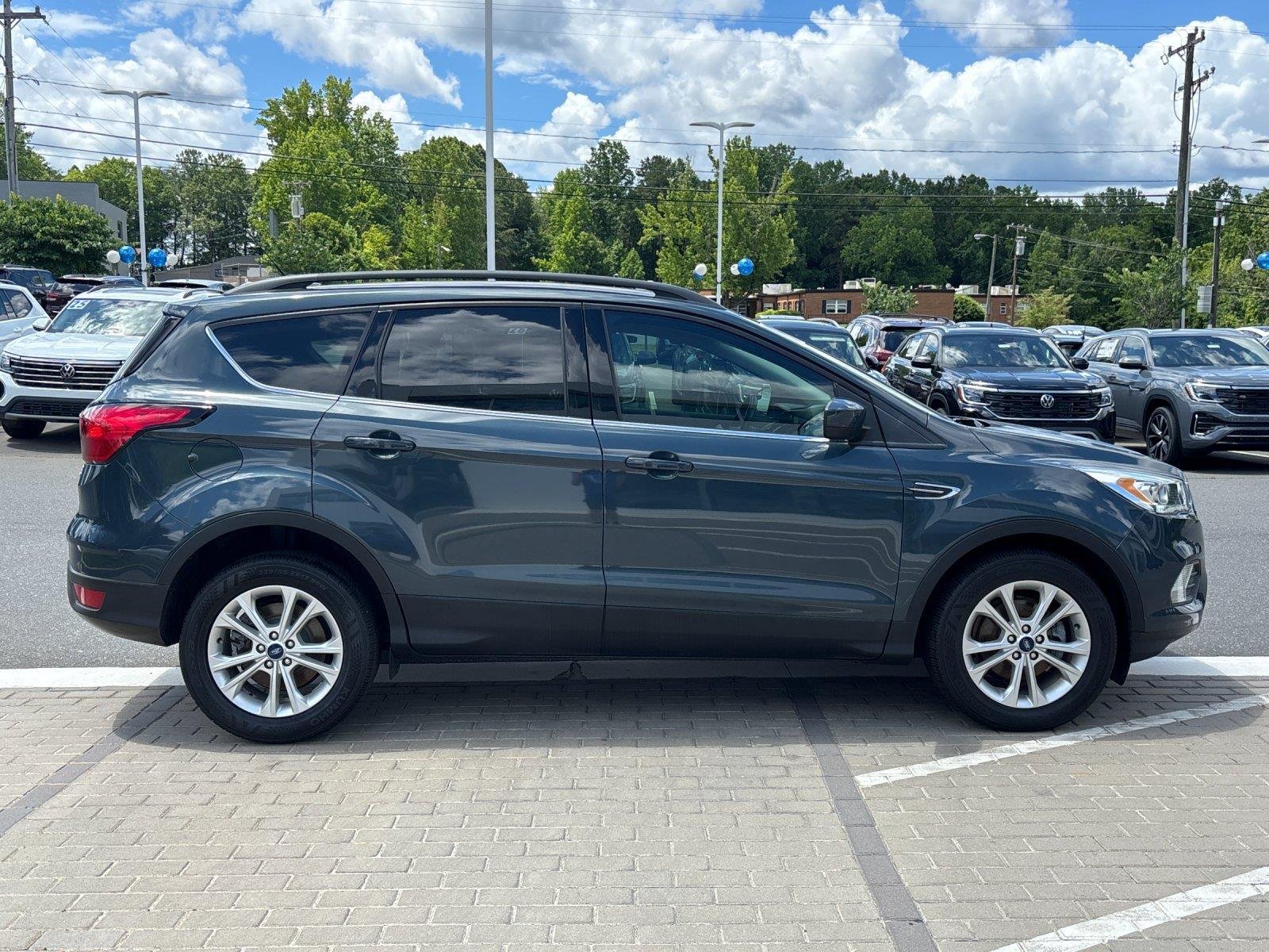 Used 2019  Ford SEL image 6