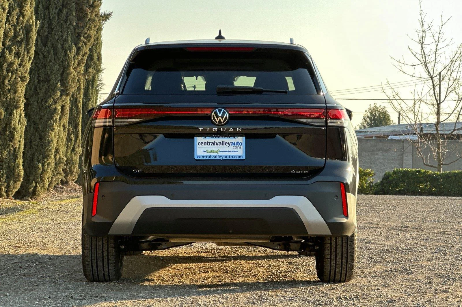 New 2026 Deep Black Pearl Volkswagen SE image 5