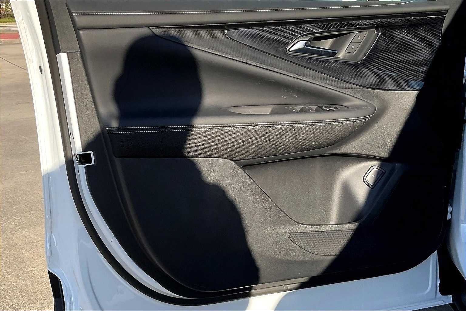 2025 Chevrolet Blazer EV LT - Photo 11