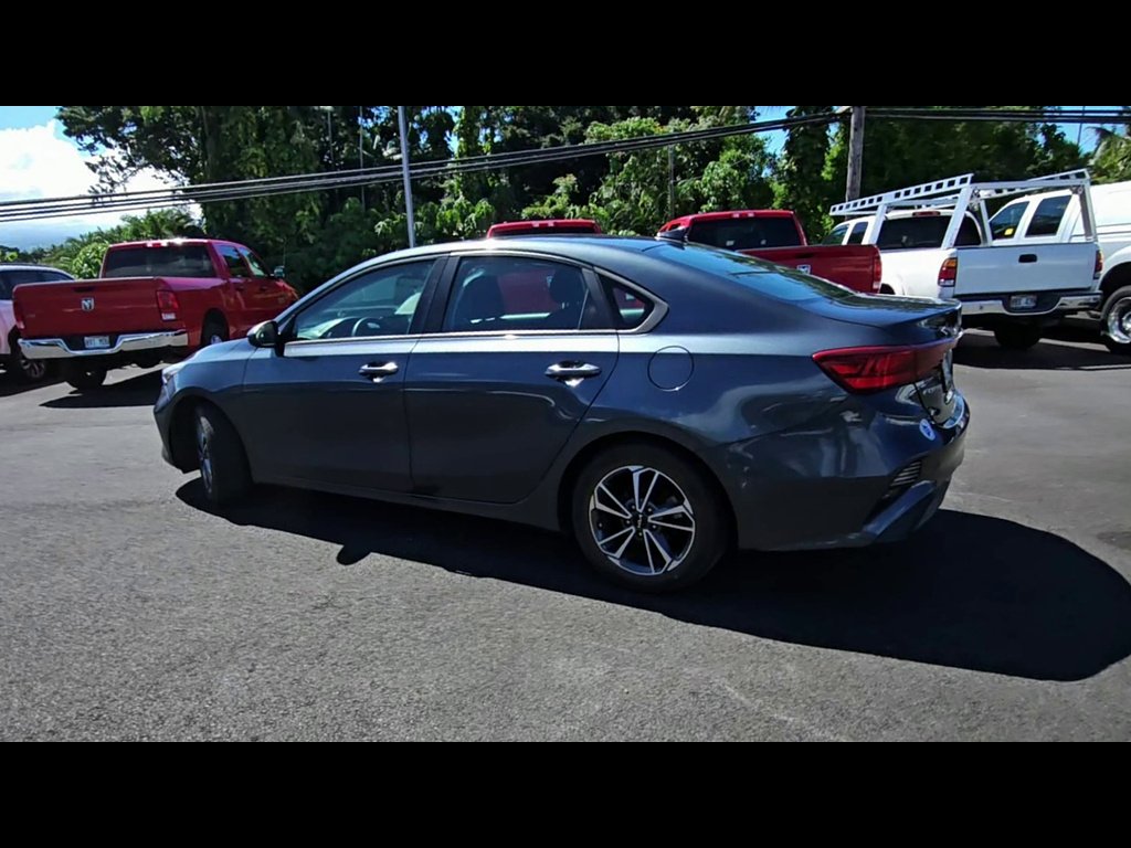 Used 2023 Gravity Gray Kia LXS image 6